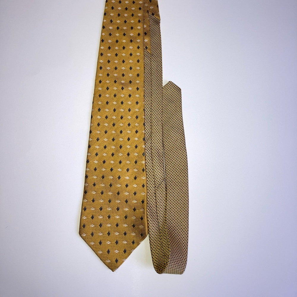 Vintage Gold Tommy Hilfiger Tie